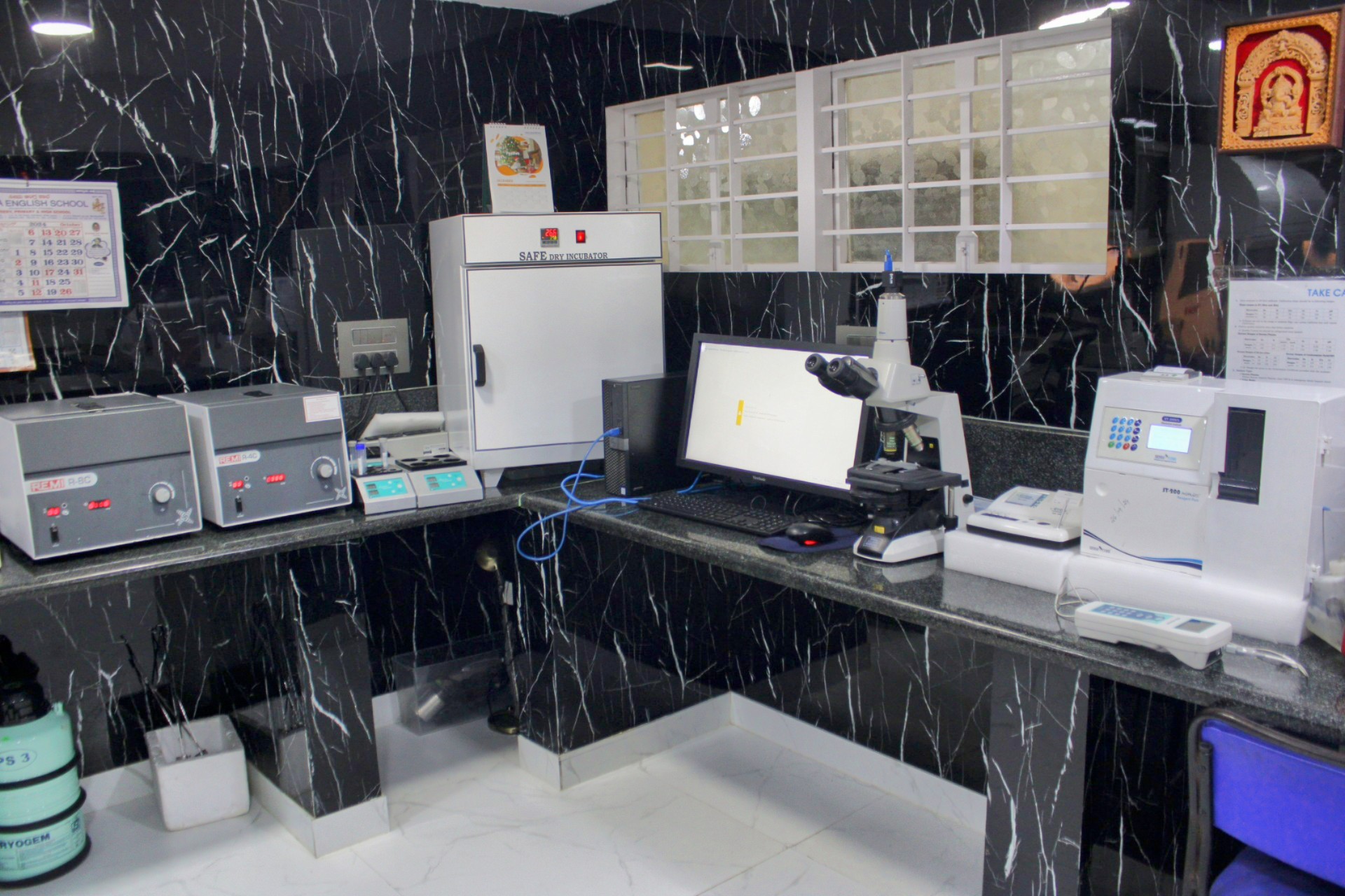 Diagnostic Lab